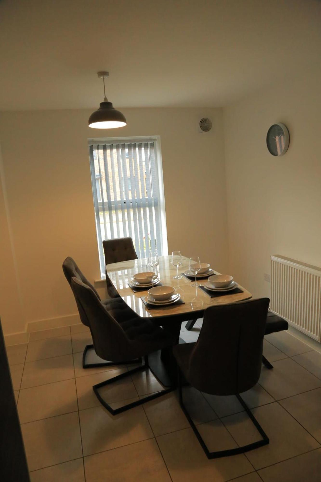 Beautiful New Family Home Leeds (West Yorkshire) Exterior foto